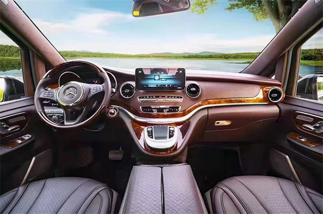 V260L modified commercial vehicle Everest interior 1