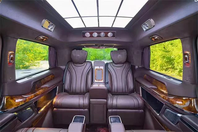 V260L modified commercial vehicle Everest interior 4