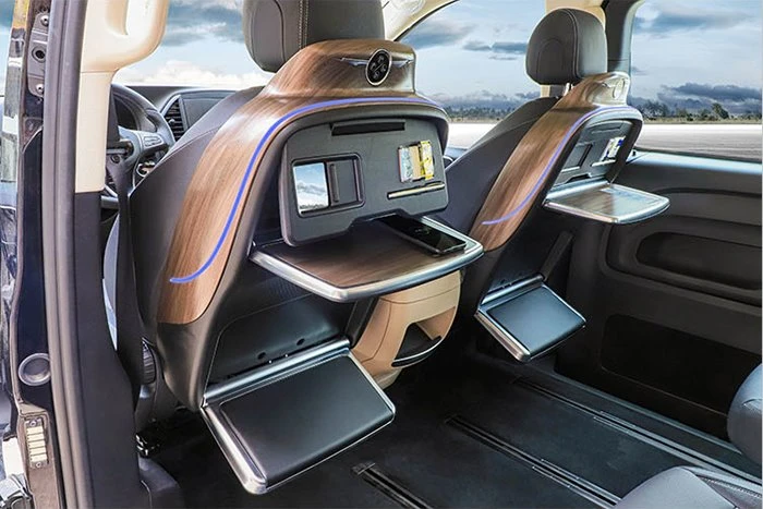 Vito Deluxe Electric Seat Back Table
