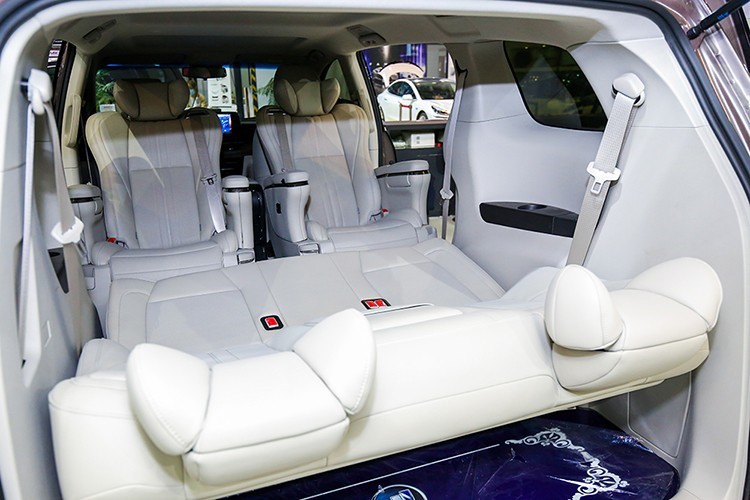 luxury seats for toyota sienna