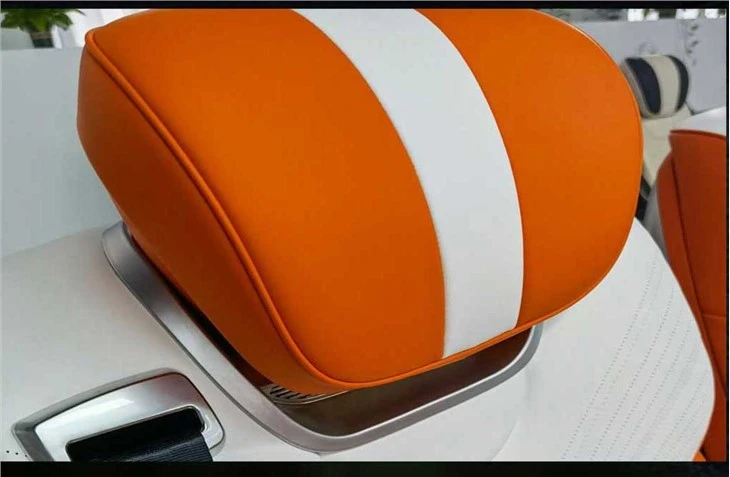 3-seater split sofa can be equipped with electric headrest