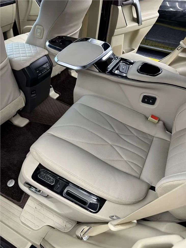 Toyota PRADO Modified Seat Luxury Electric Adjustable Aviation Seats