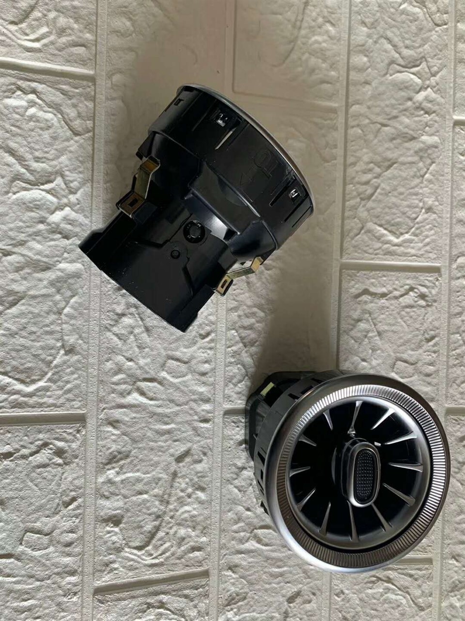 car air conditioner vent