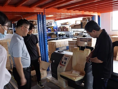 Xiamen Kench And Toyota Alphard Dealer's Great Cooperation